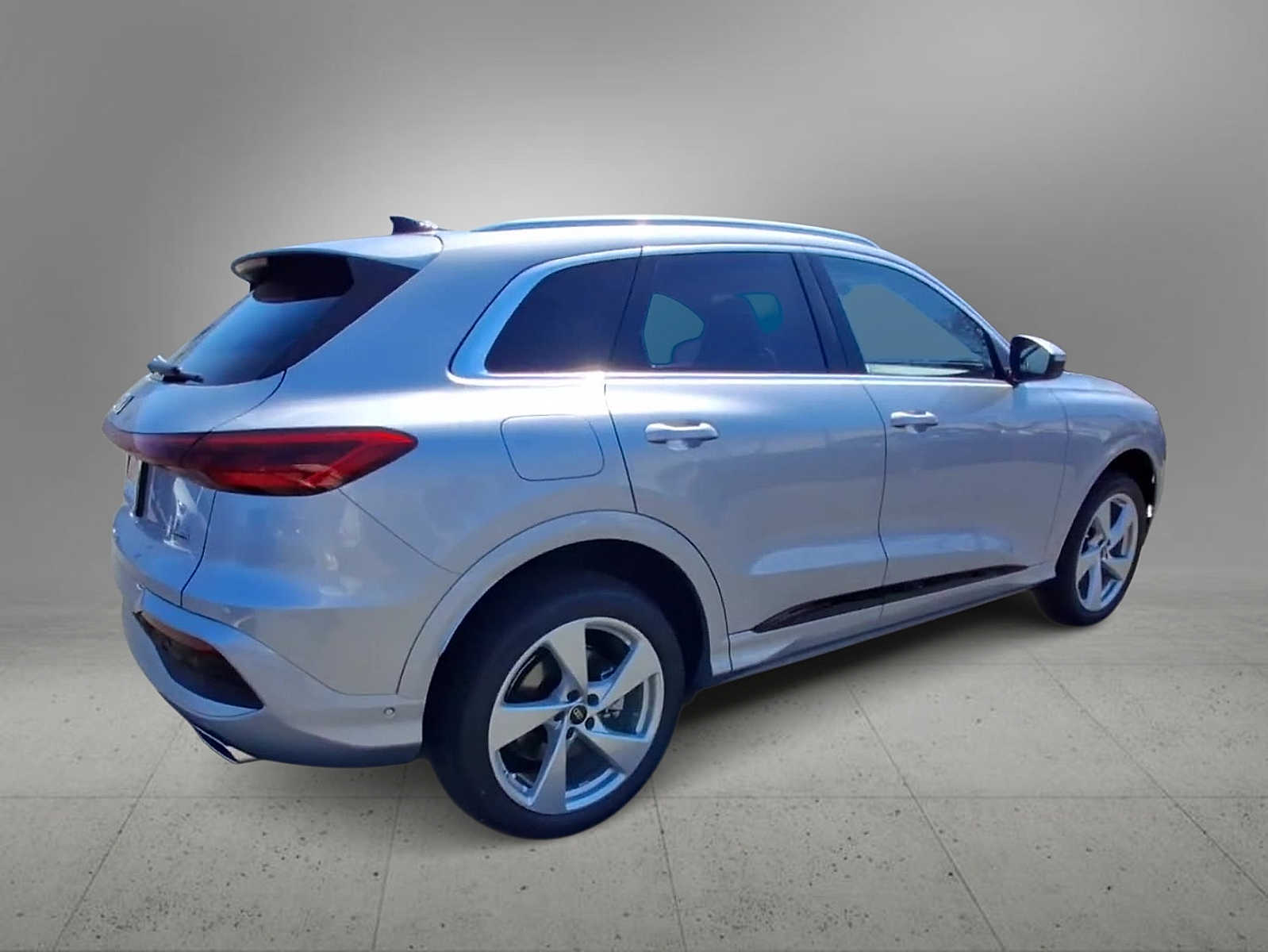 Thumbnail: 2026 Audi Q5 - 8