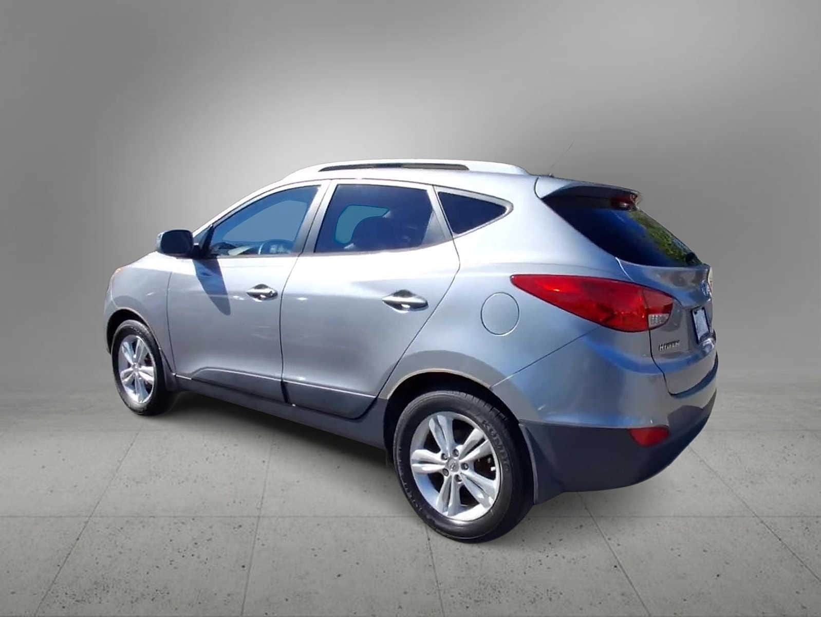 Thumbnail: 2013 Hyundai Tucson - 6