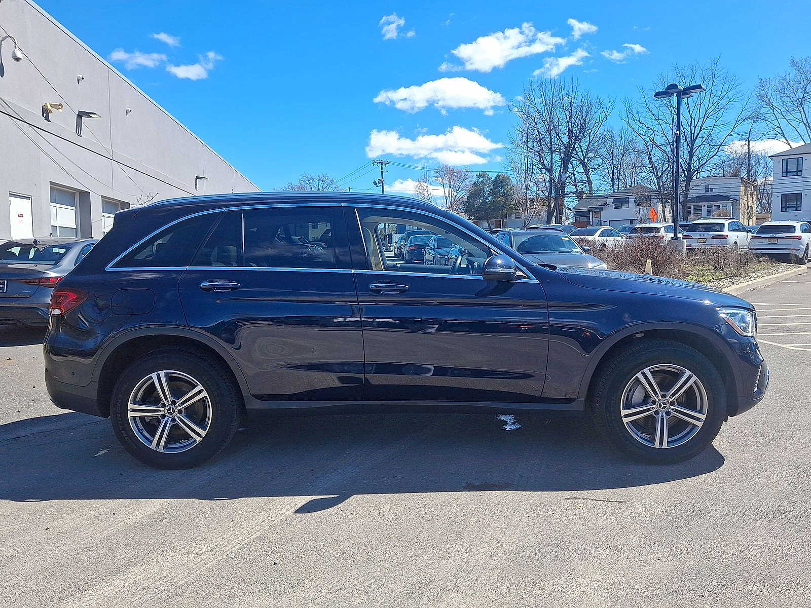 Thumbnail: 2022 Mercedes-Benz GLC - 26