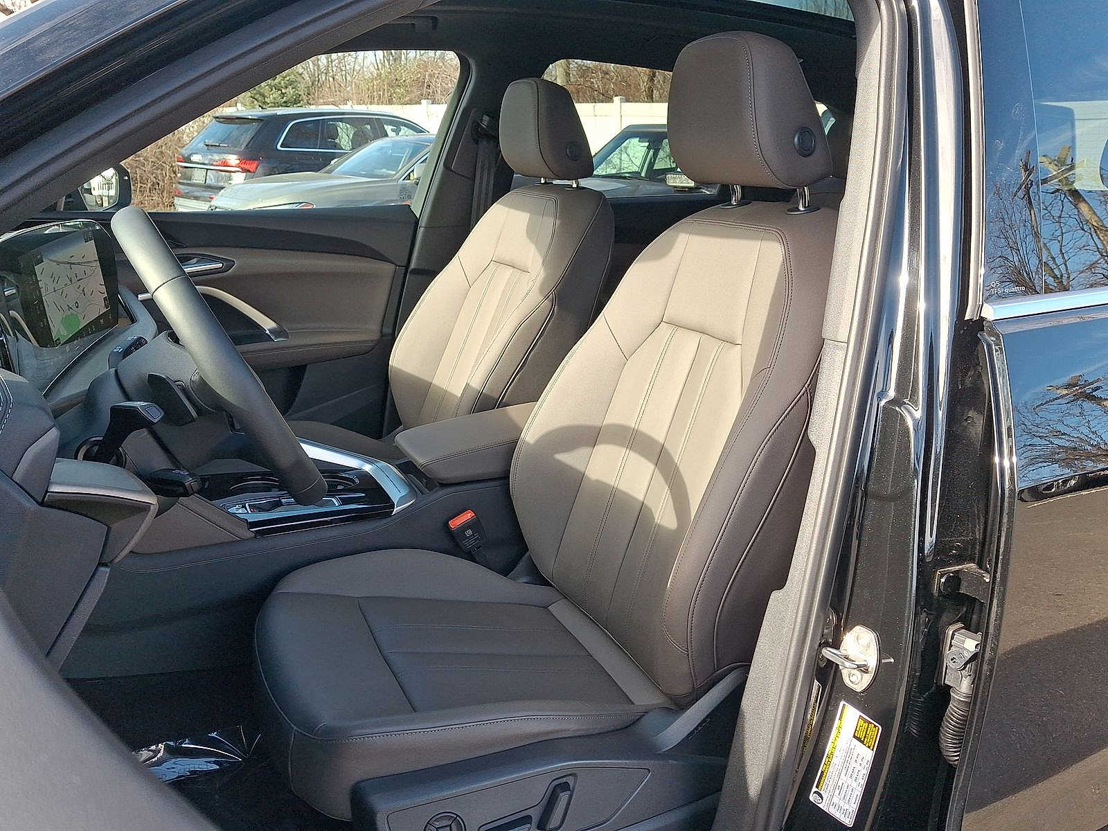 Thumbnail: 2025 Audi Q5 - 11