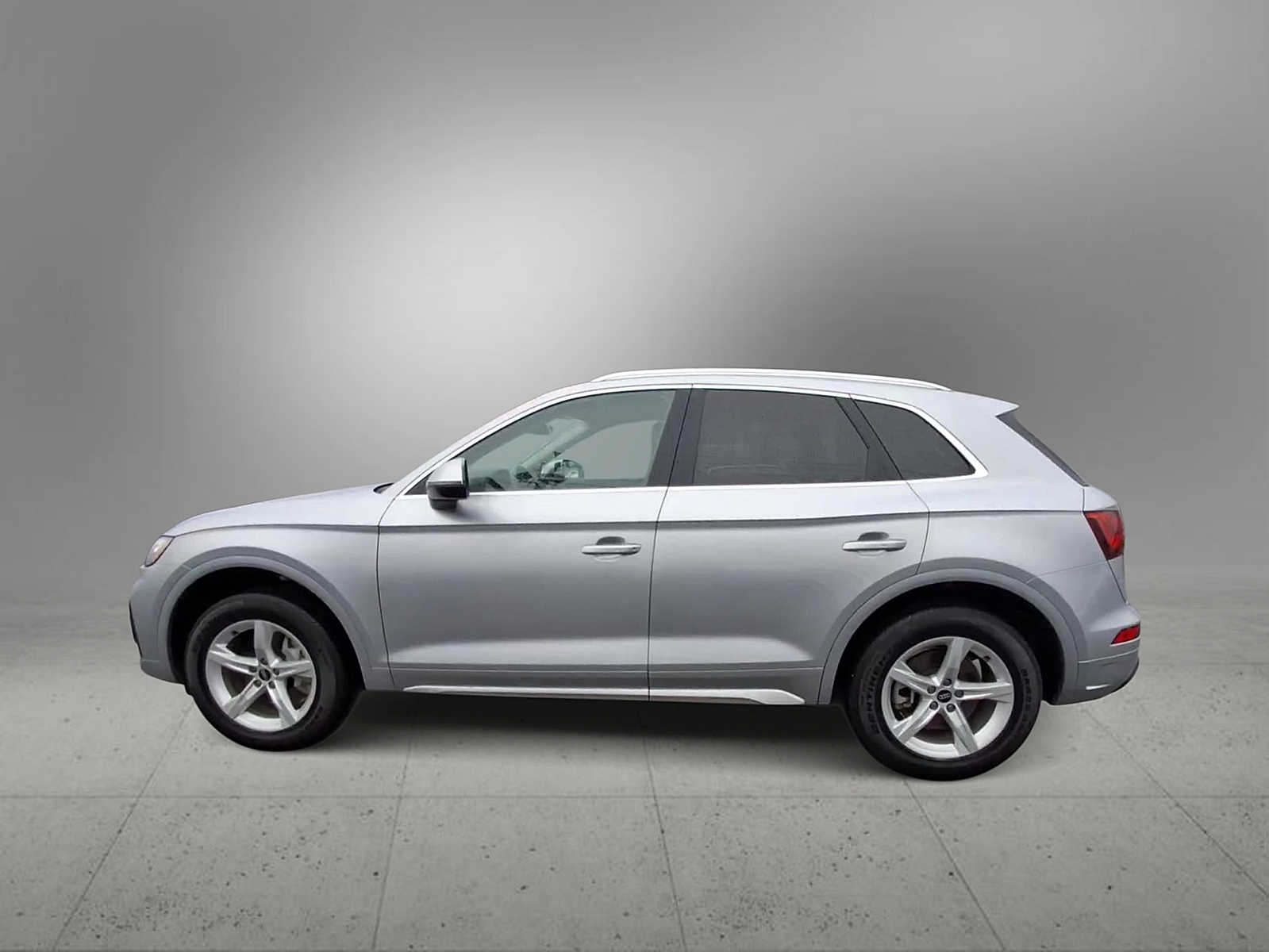 Thumbnail: 2023 Audi Q5 - 5