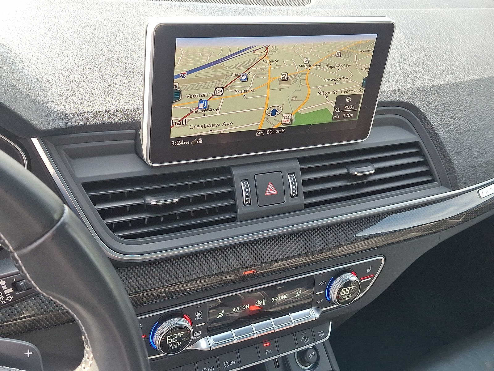 Thumbnail: 2020 Audi SQ5 - 14