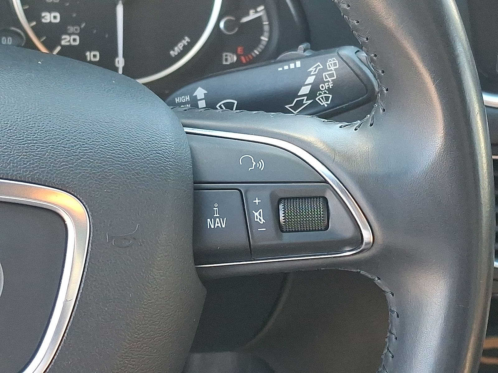 Thumbnail: 2013 Audi Q5 - 18