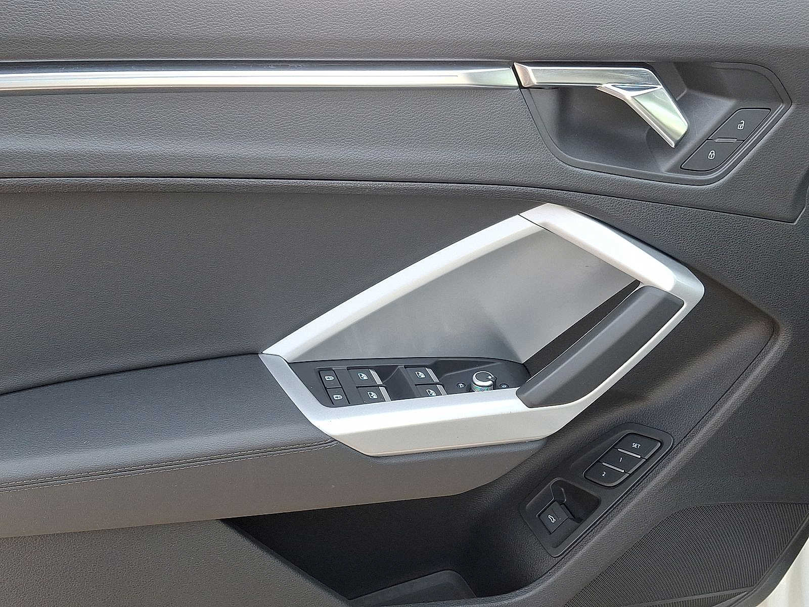 Thumbnail: 2022 Audi Q3 - 10