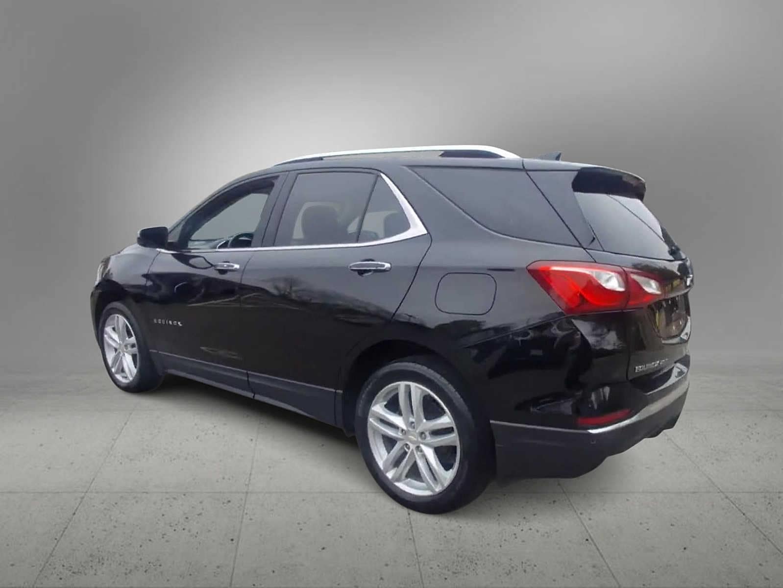 Thumbnail: 2020 Chevrolet Equinox - 6