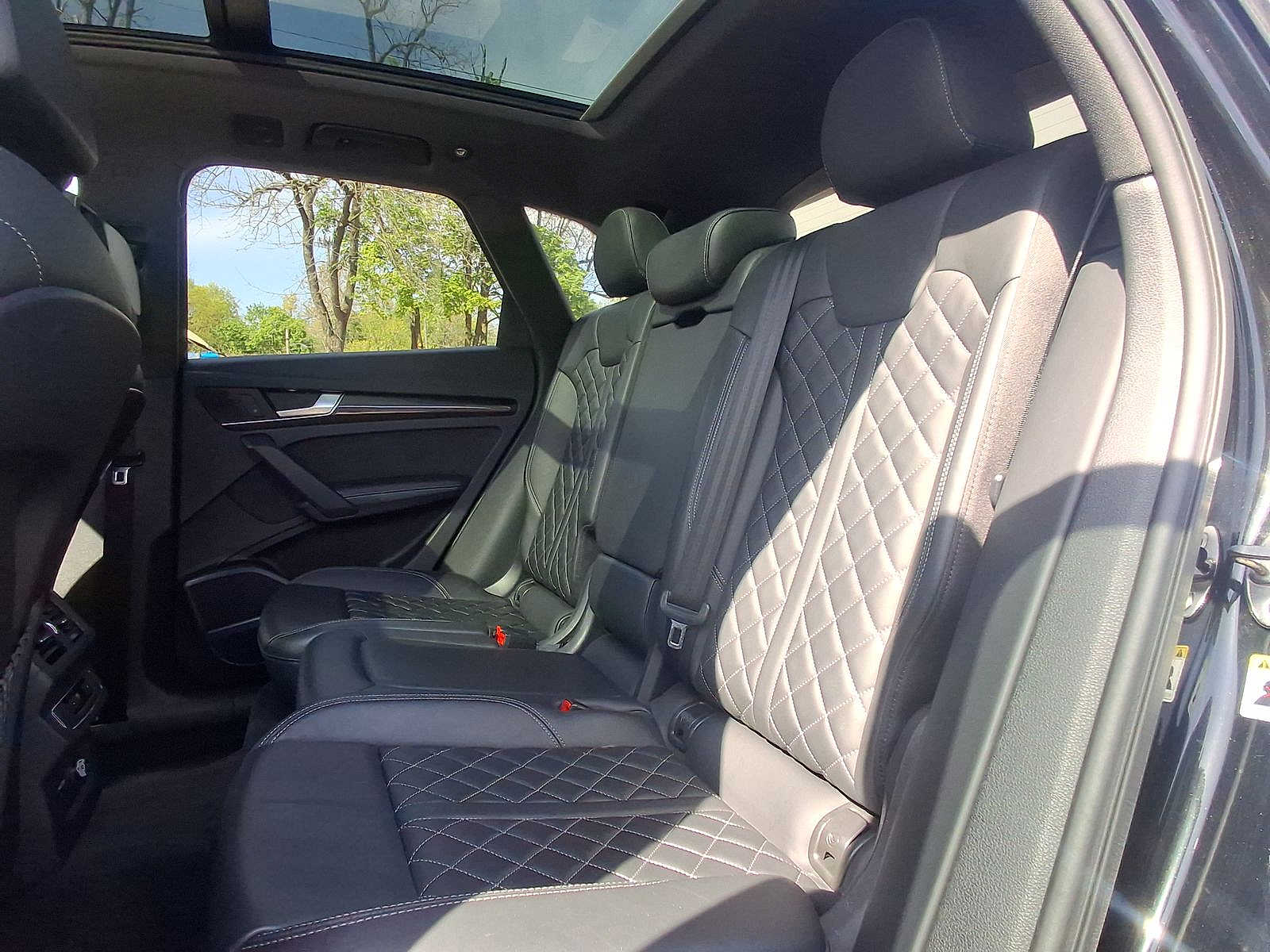 Thumbnail: 2020 Audi SQ5 - 20