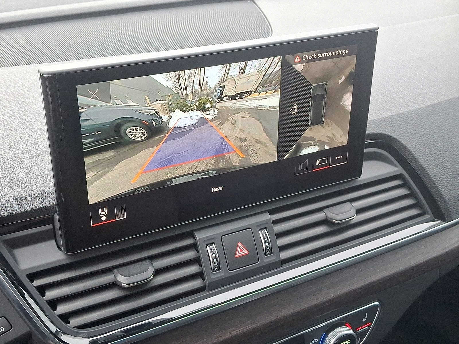 Thumbnail: 2023 Audi Q5 - 15