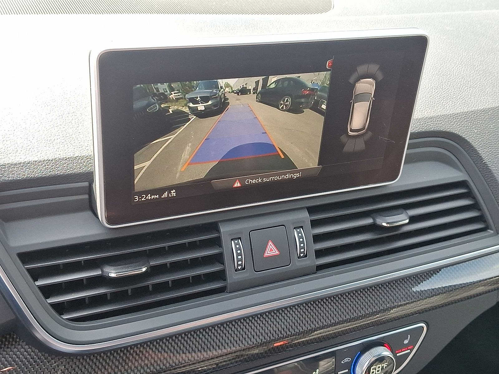 Thumbnail: 2020 Audi SQ5 - 15