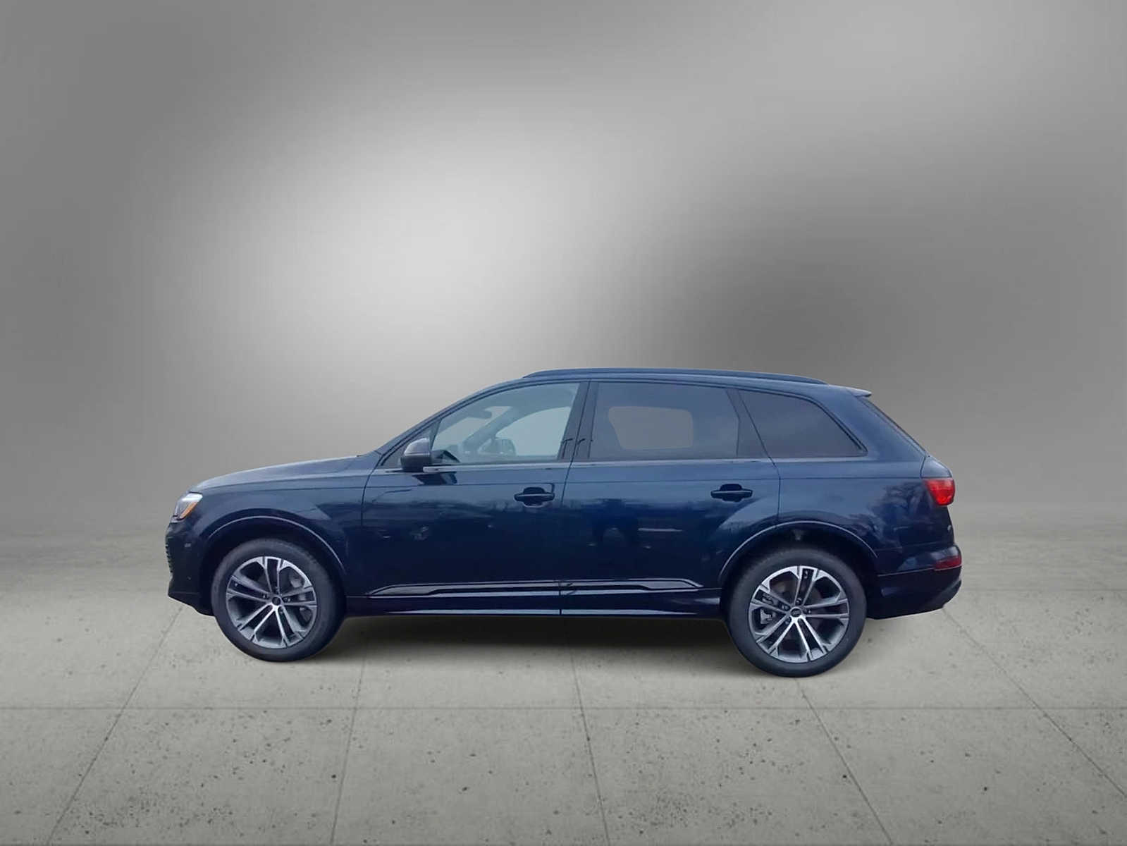 Thumbnail: 2026 Audi Q7 - 5