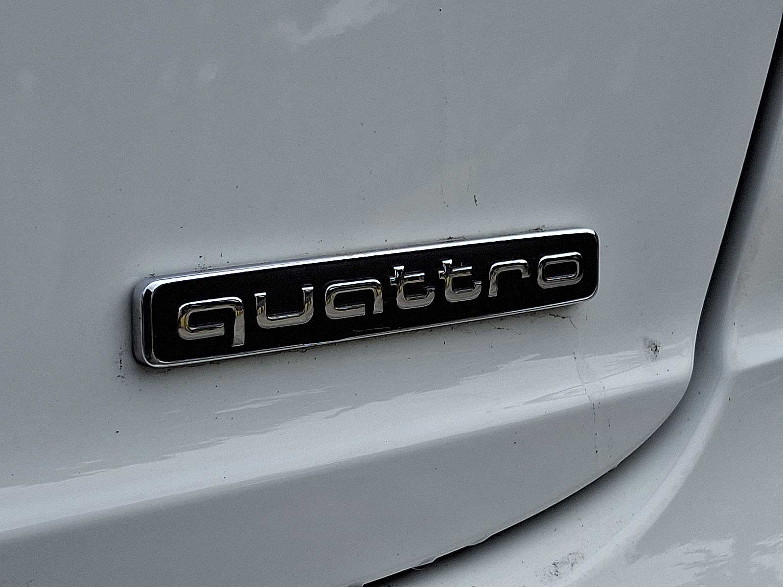 Thumbnail: 2023 Audi Q8 - 29