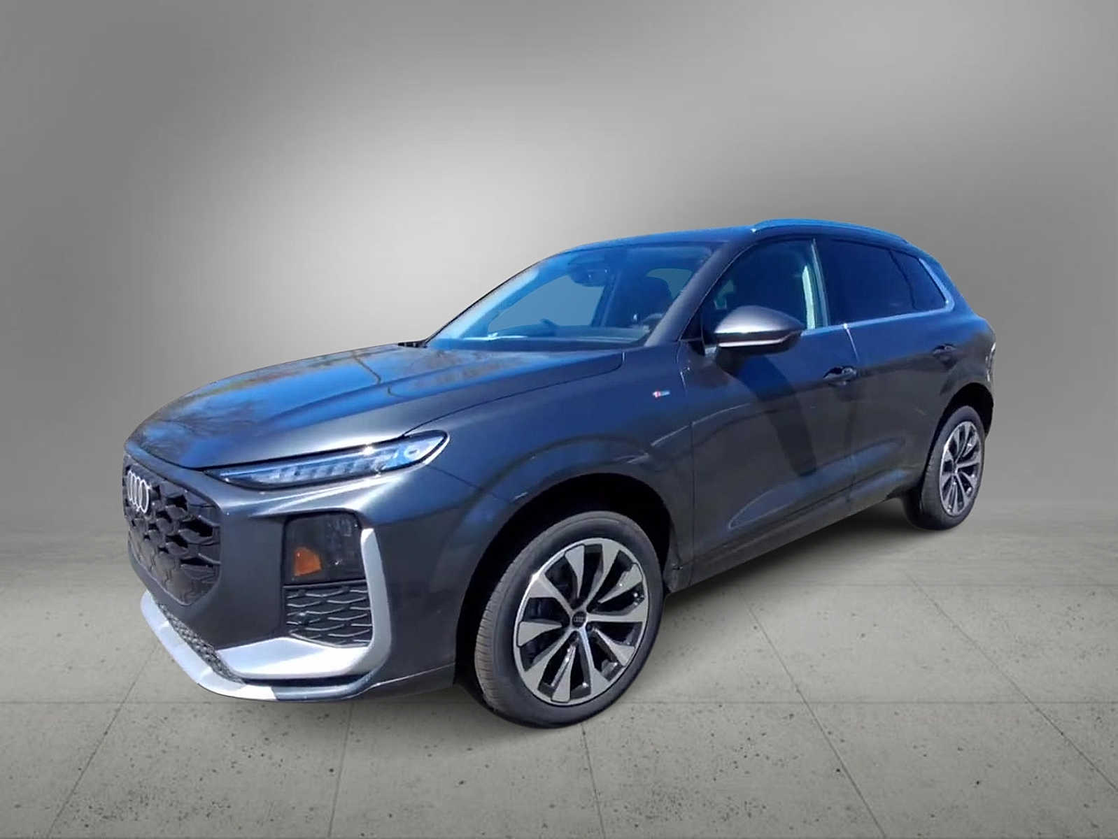 Thumbnail: 2026 Audi Q3 - 4