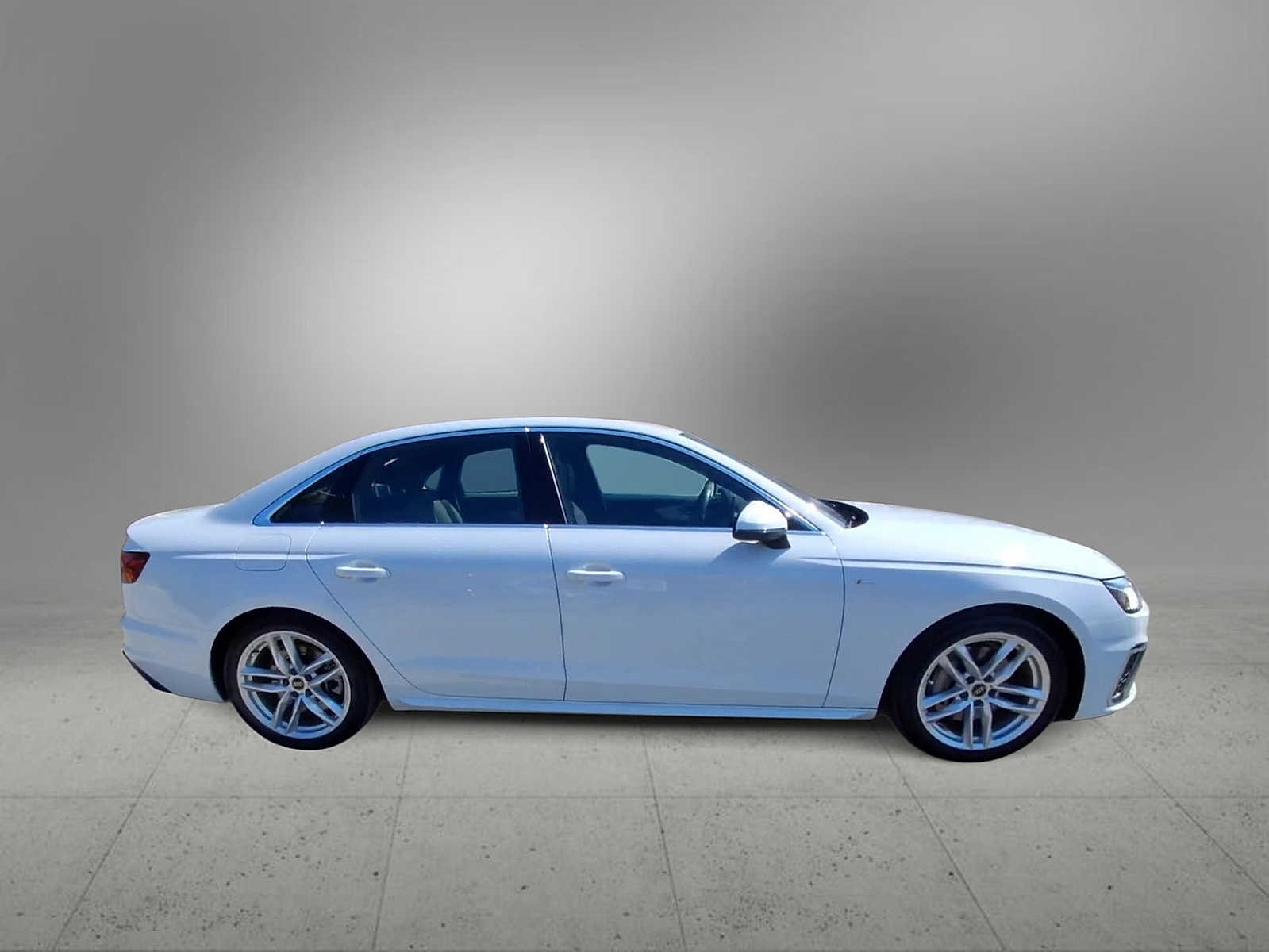 Thumbnail: 2023 Audi A4 - 9
