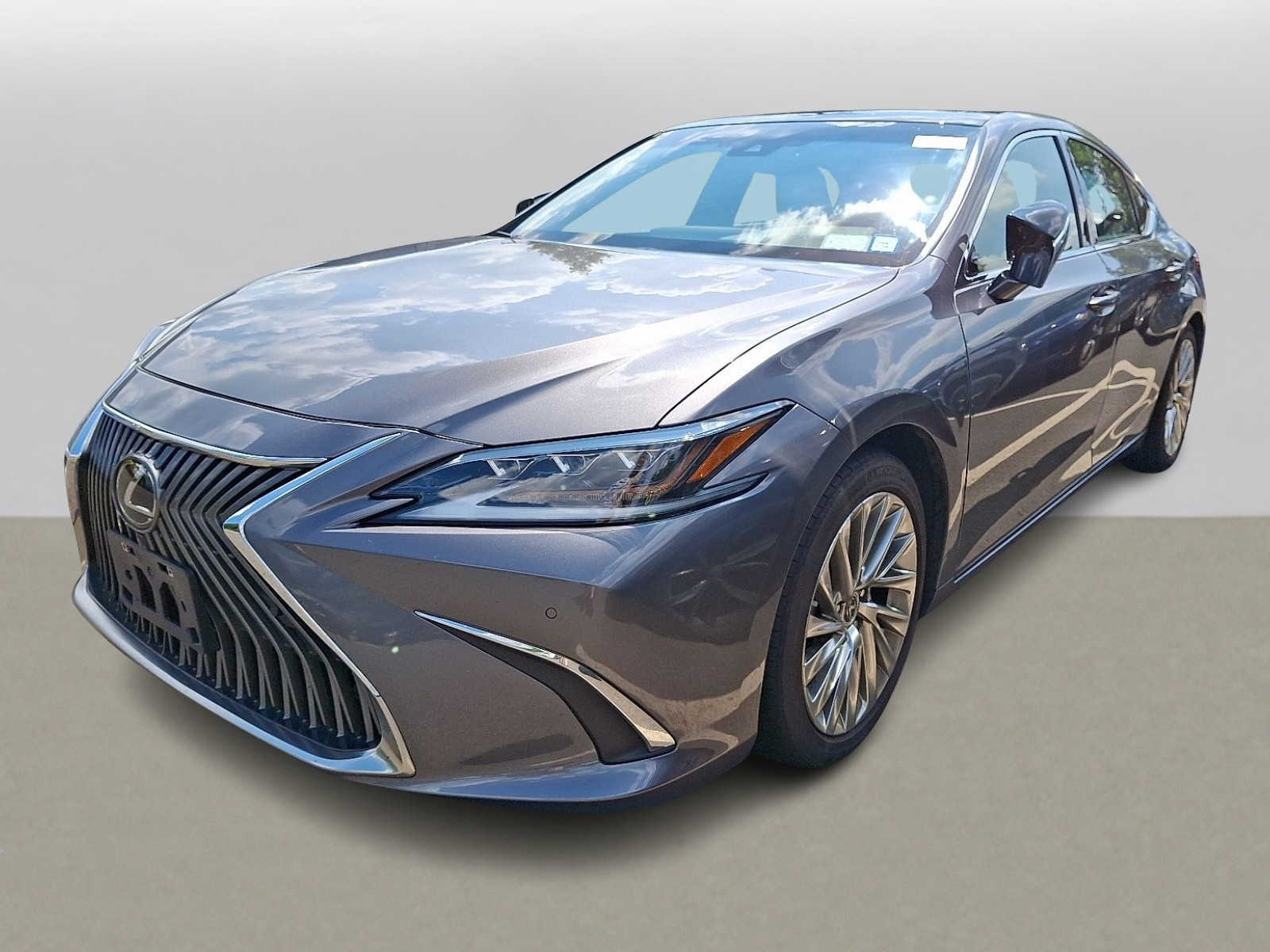 Thumbnail: 2021 Lexus ES - 1