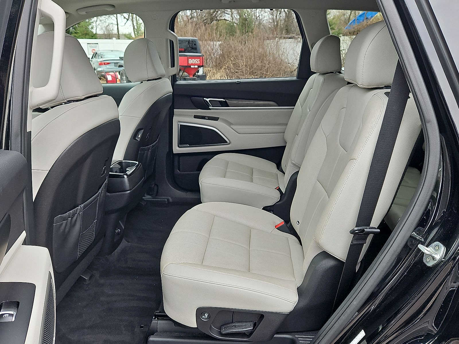 Thumbnail: 2022 Kia Telluride - 20