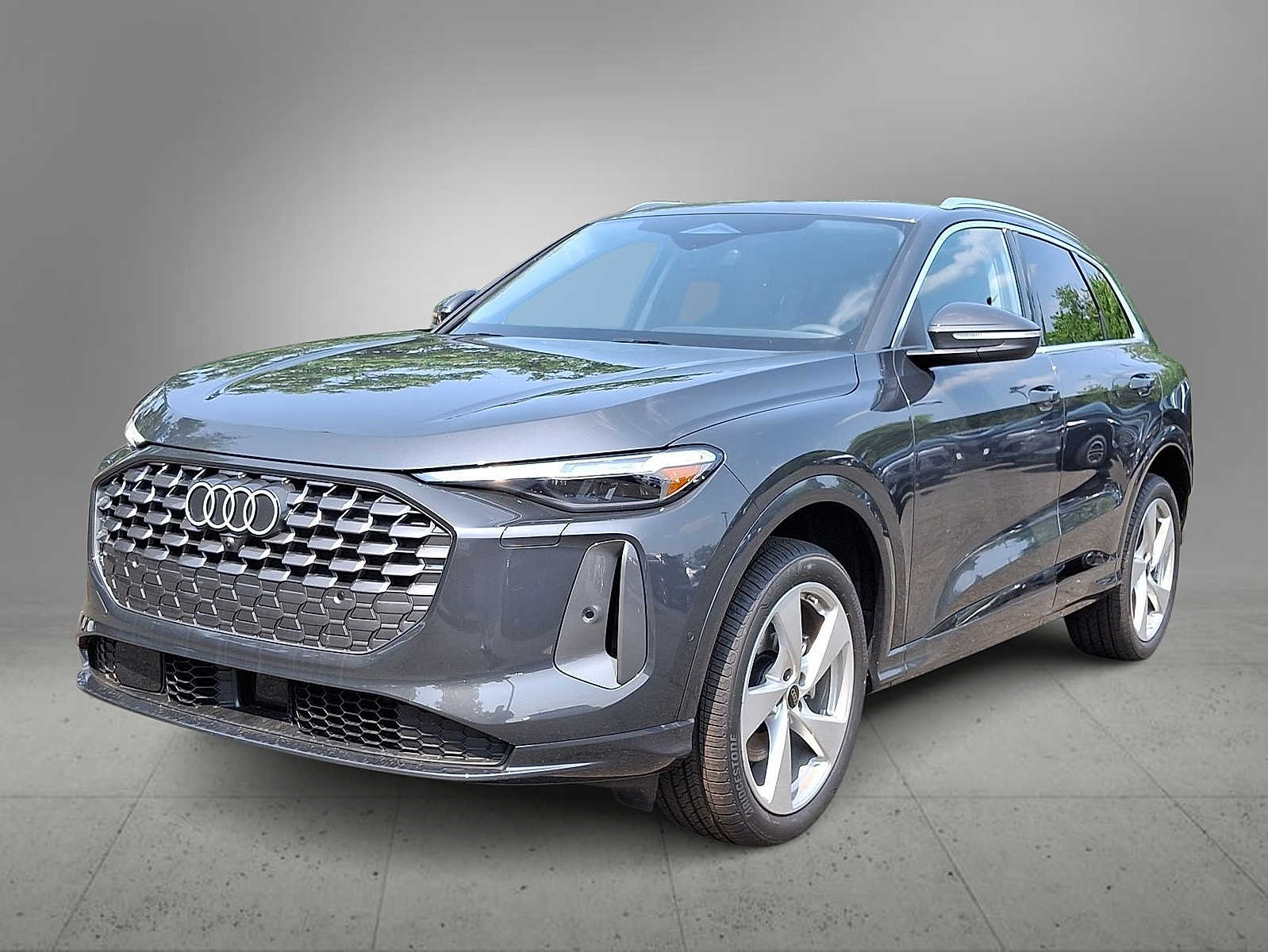 Thumbnail: 2025 Audi Q5 - 1