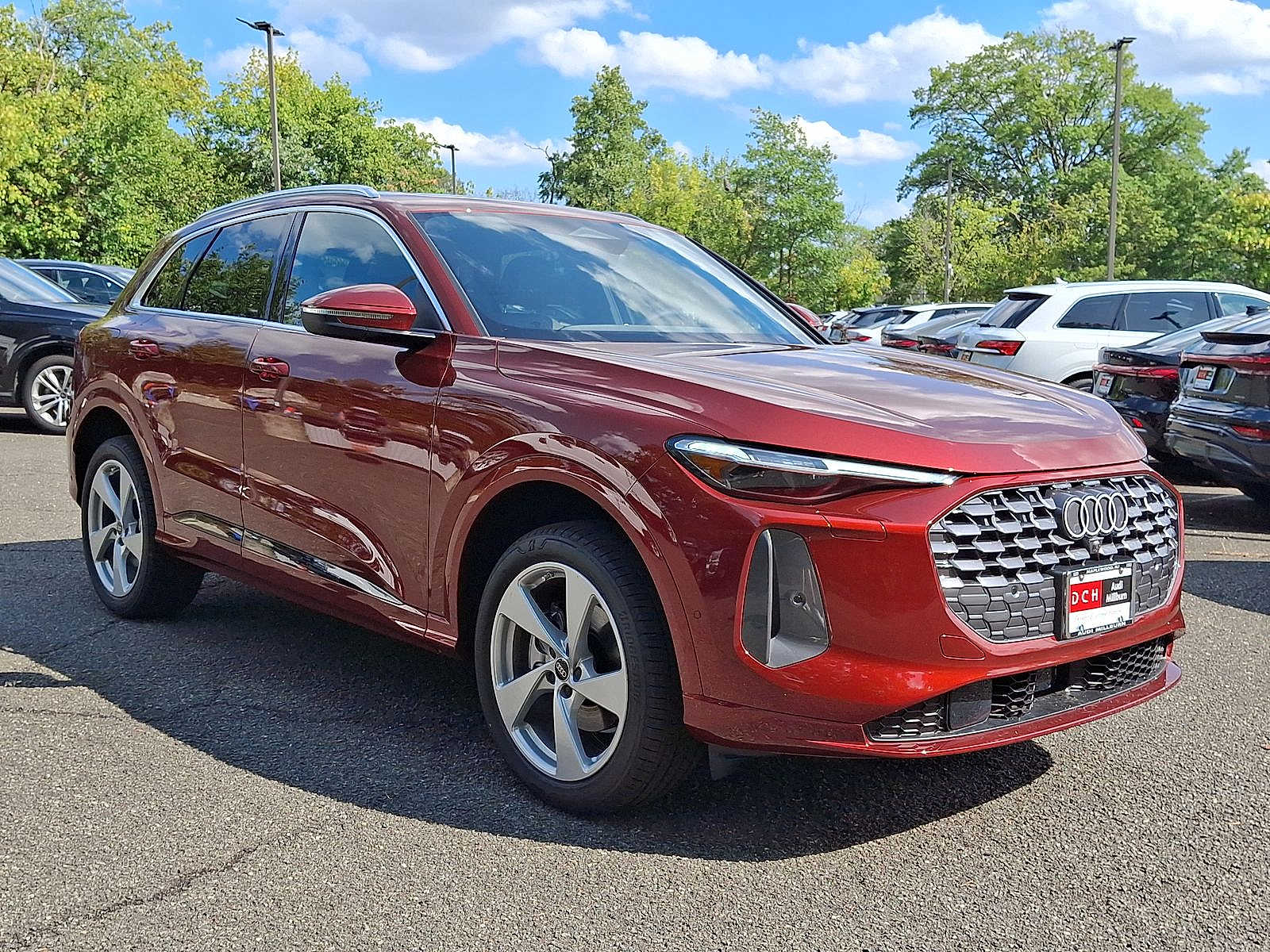 Thumbnail: 2025 Audi Q5 - 10