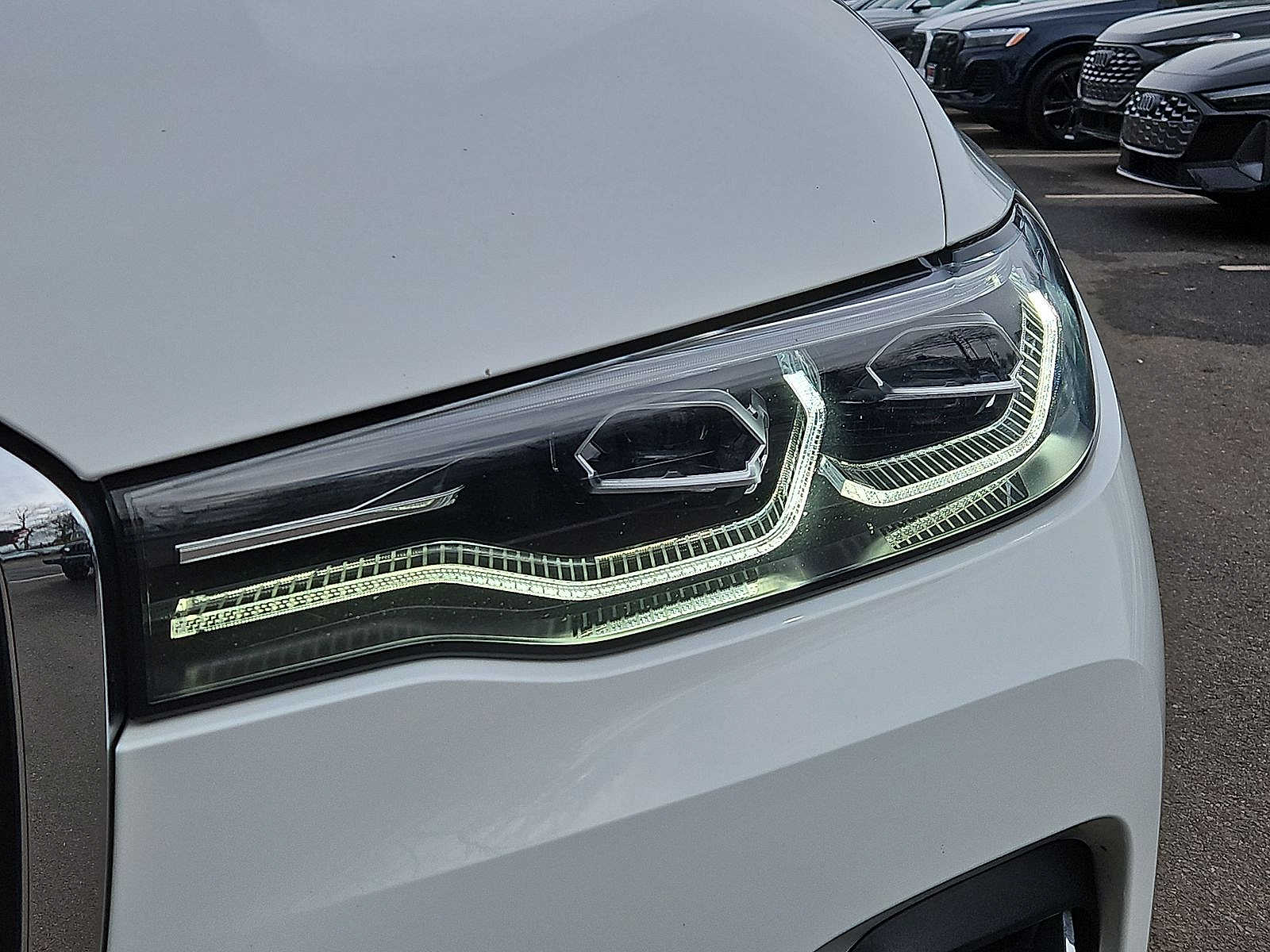 Thumbnail: 2019 BMW X7 - 28