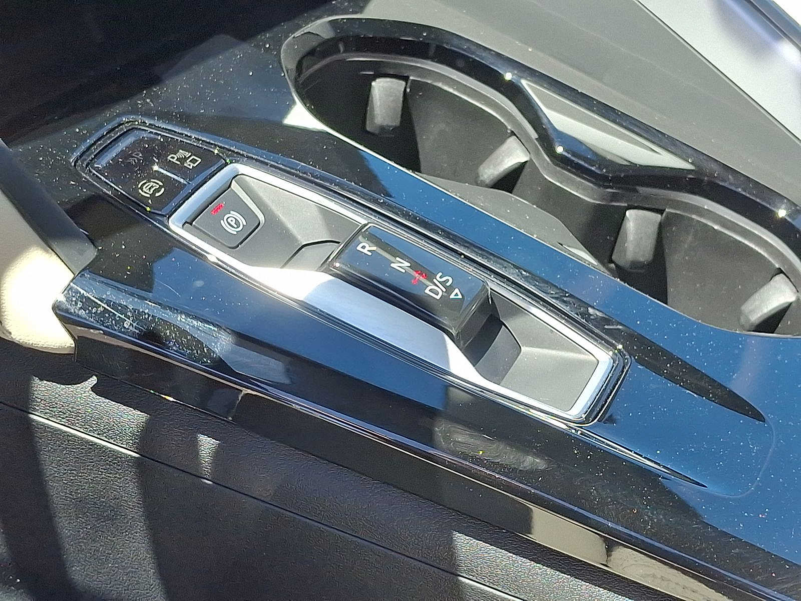 Thumbnail: 2025 Audi Q5 - 12