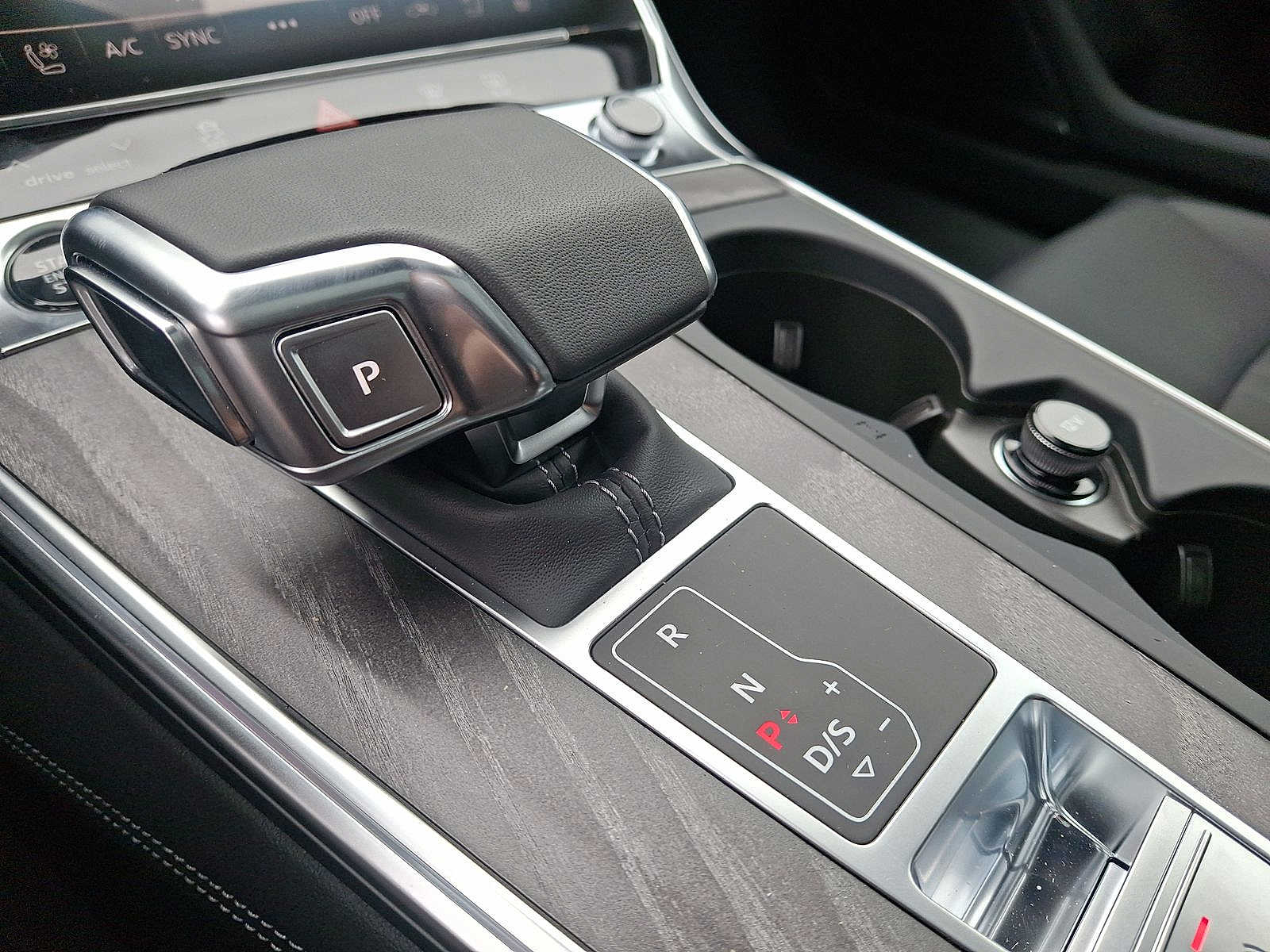 Thumbnail: 2026 Audi A6 - 15