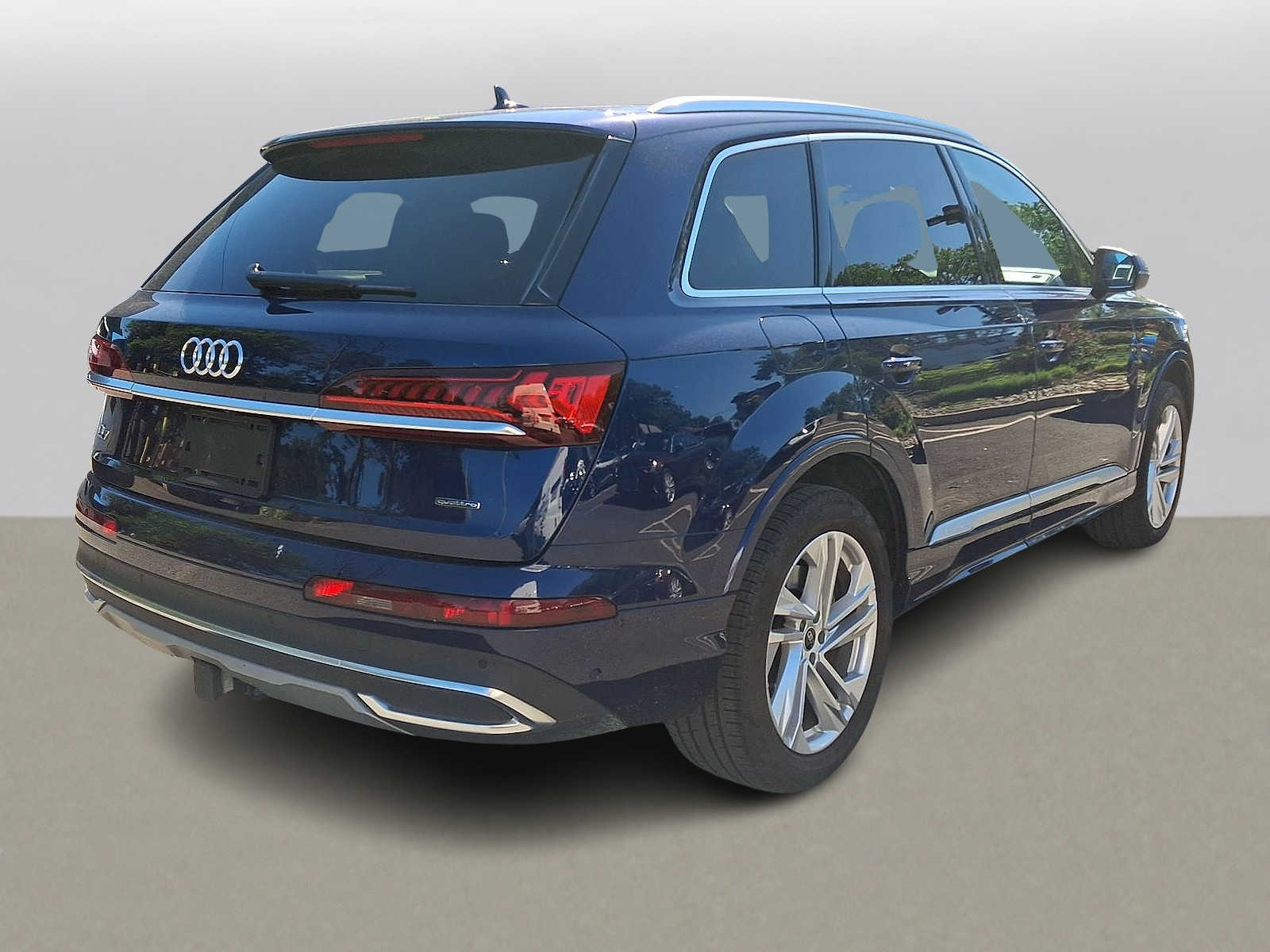 Thumbnail: 2023 Audi Q7 - 30