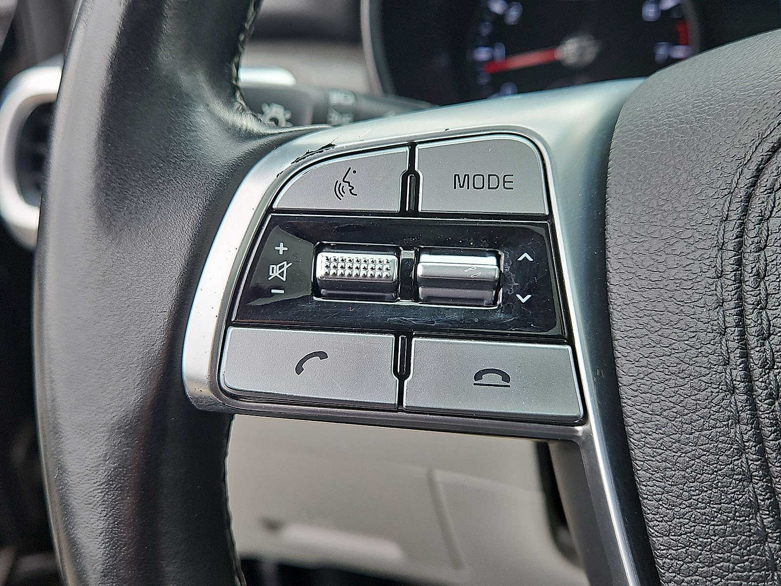 Thumbnail: 2022 Kia Telluride - 17