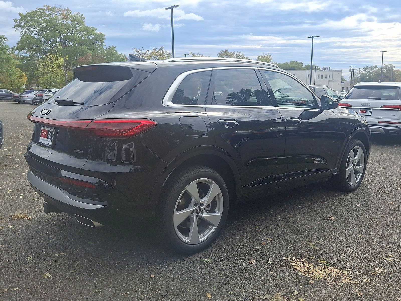 Thumbnail: 2025 Audi Q5 - 12