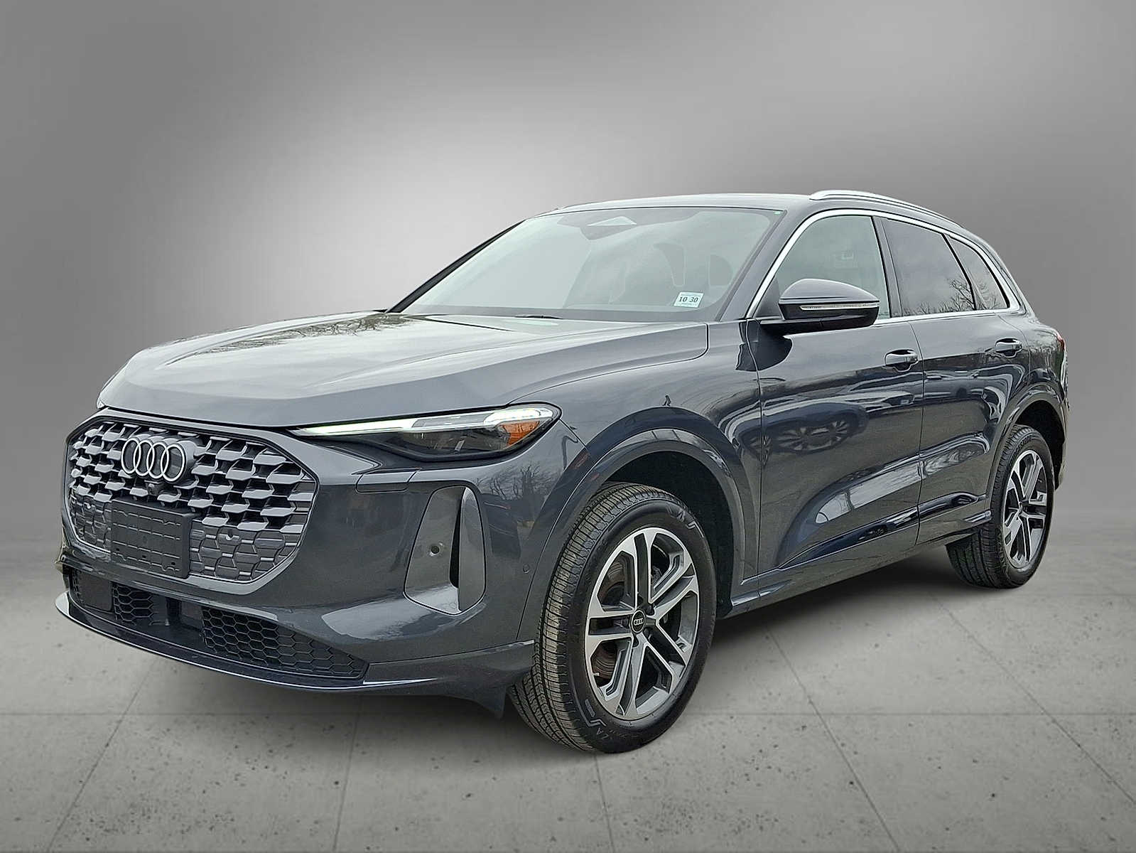 Thumbnail: 2025 Audi Q5 - 1