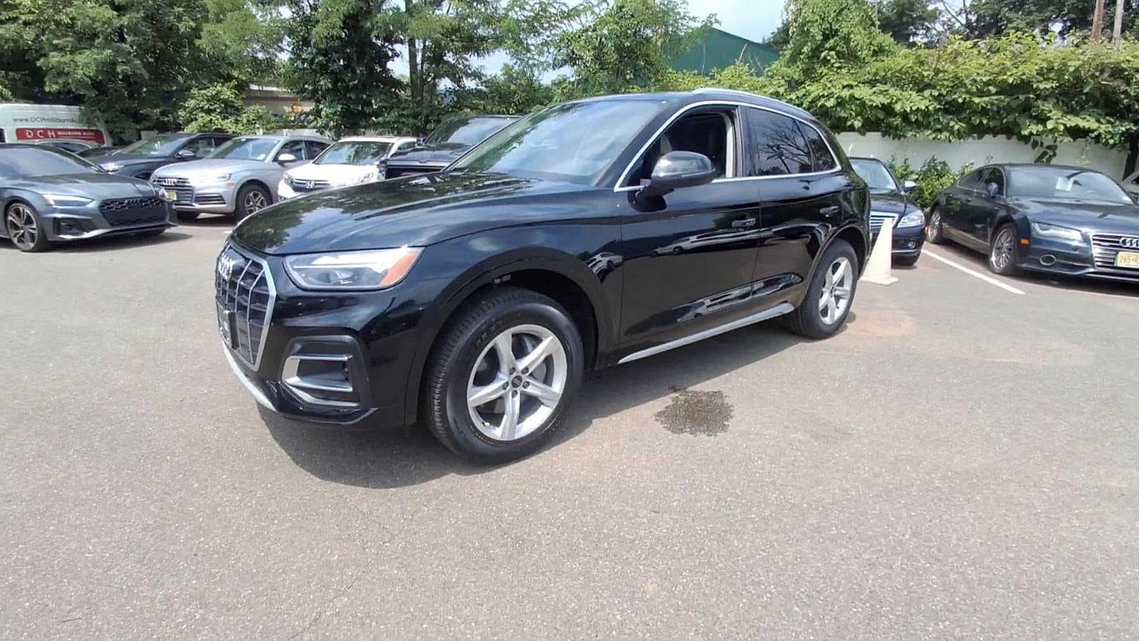 Thumbnail: 2022 Audi Q5 - 4