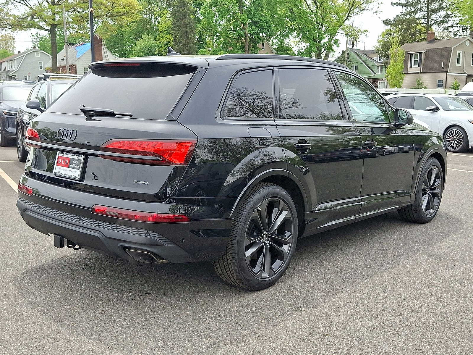 Thumbnail: 2026 Audi Q7 - 11