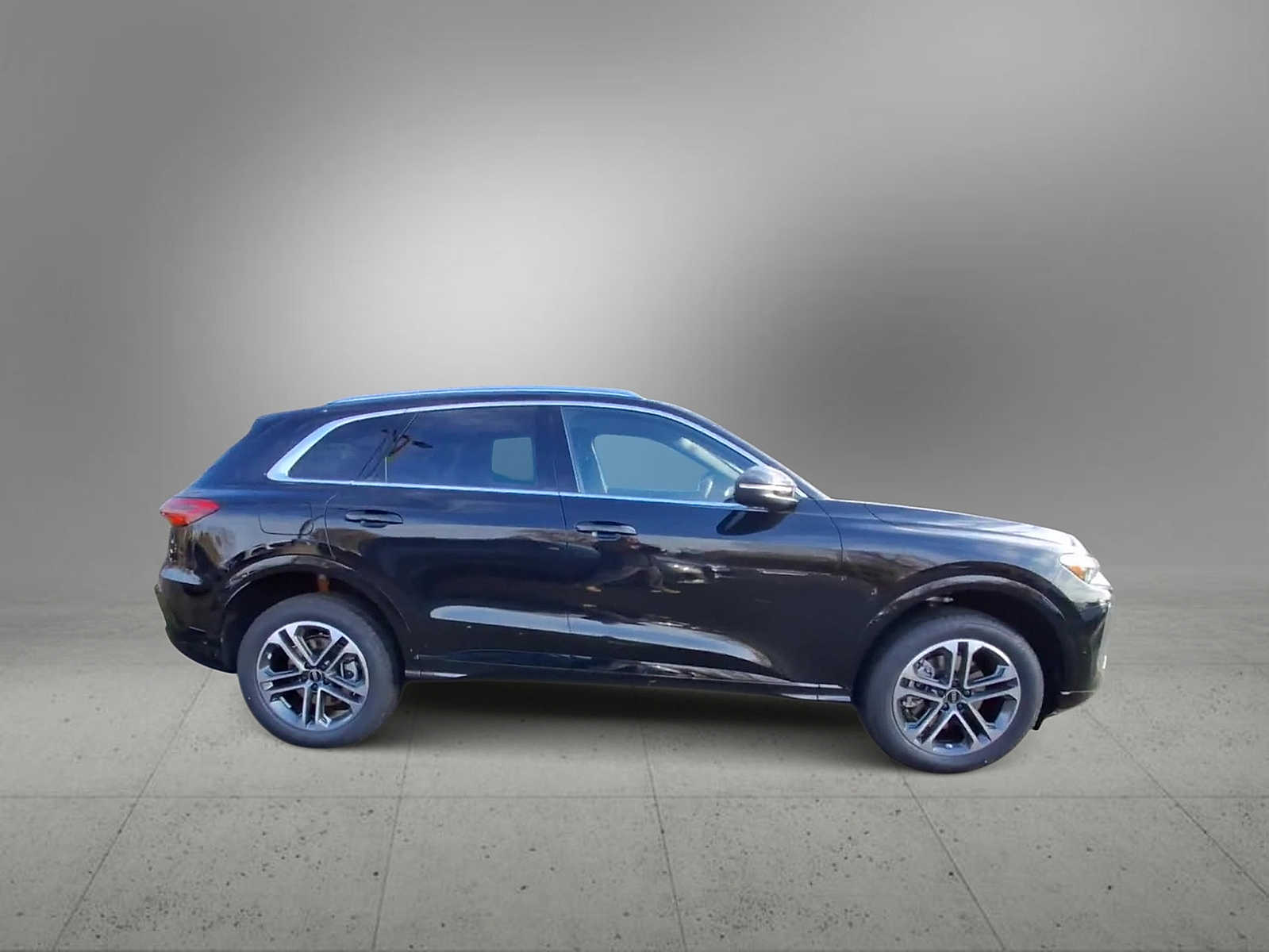 Thumbnail: 2025 Audi Q5 - 9