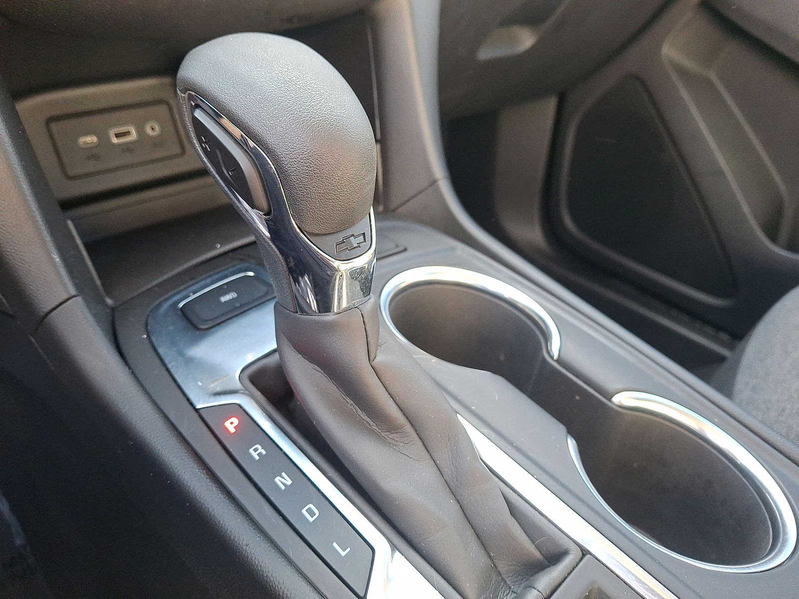 Thumbnail: 2022 Chevrolet Equinox - 11