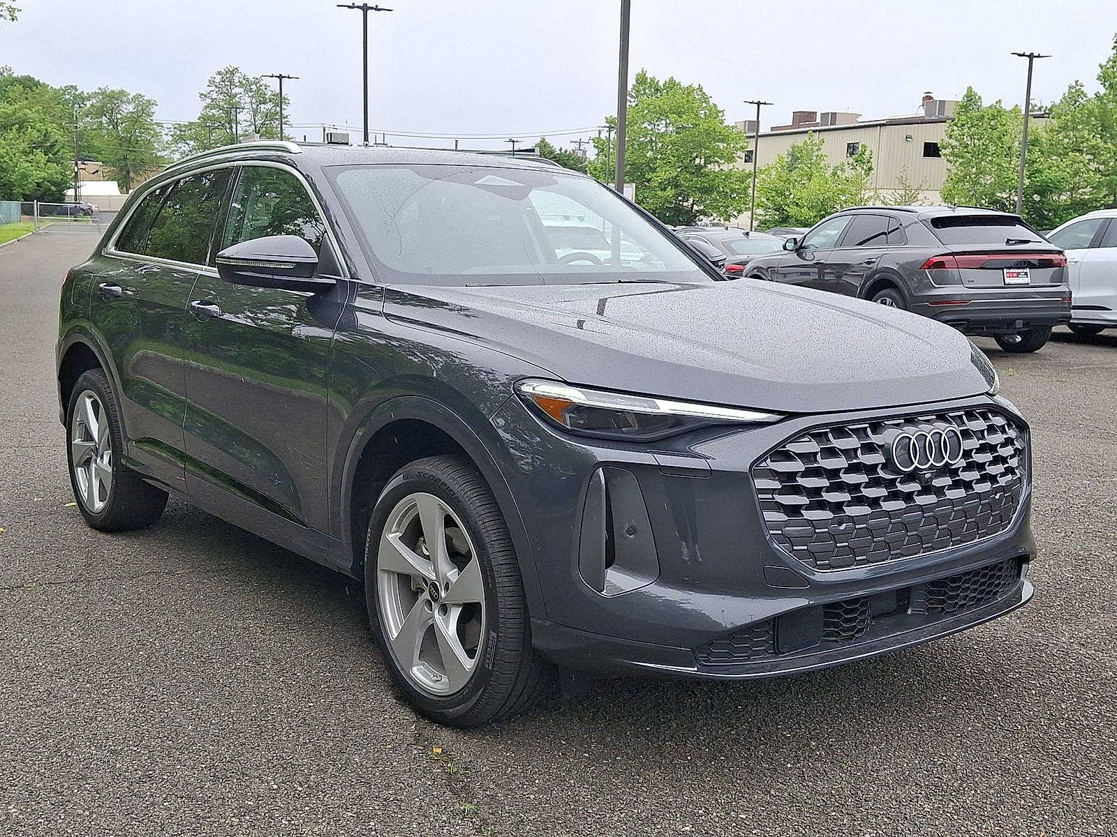 Thumbnail: 2025 Audi Q5 - 10