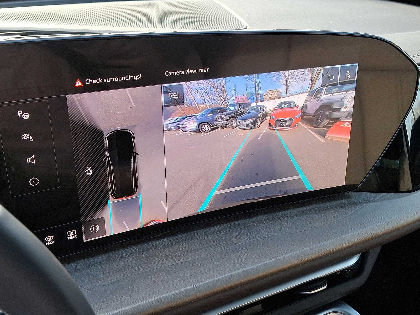 Thumbnail: 2025 Audi Q5 - 15