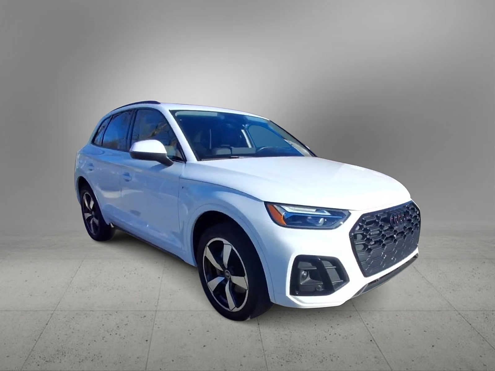 Thumbnail: 2022 Audi Q5 - 2