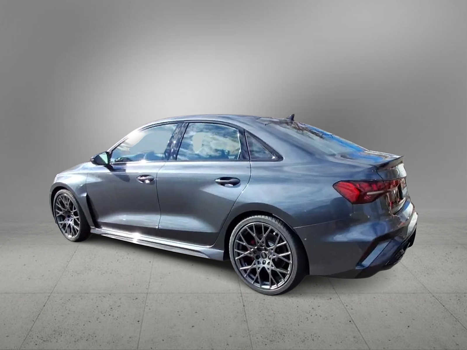 Thumbnail: 2025 Audi RS 3 - 6