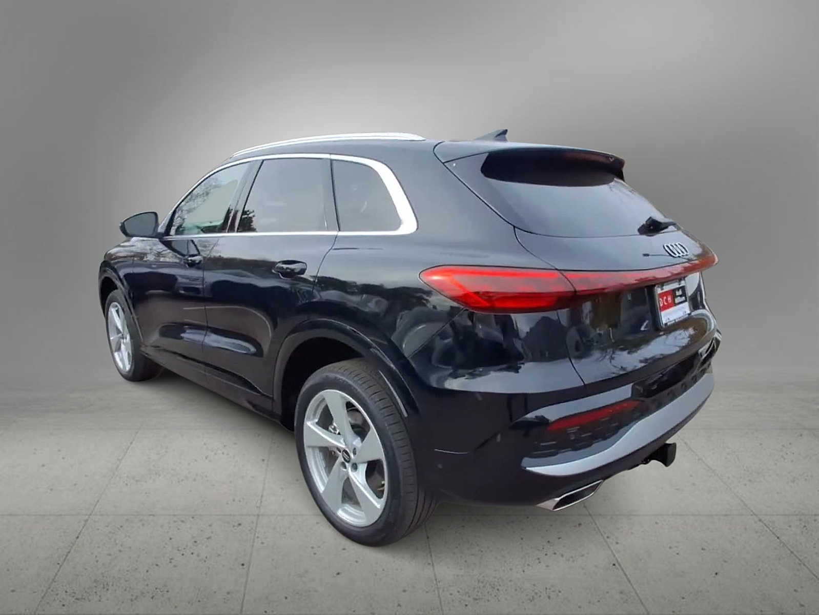 Thumbnail: 2025 Audi Q5 - 6
