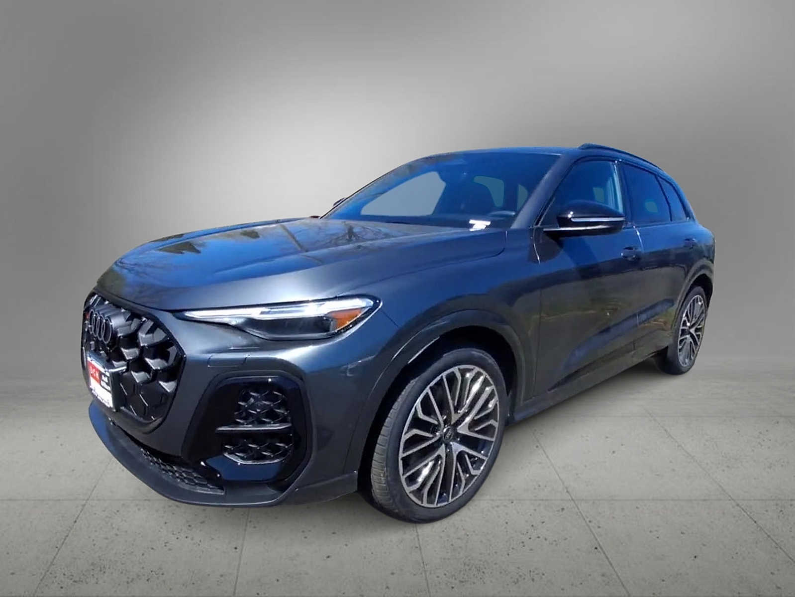 Thumbnail: 2025 Audi SQ5 - 4