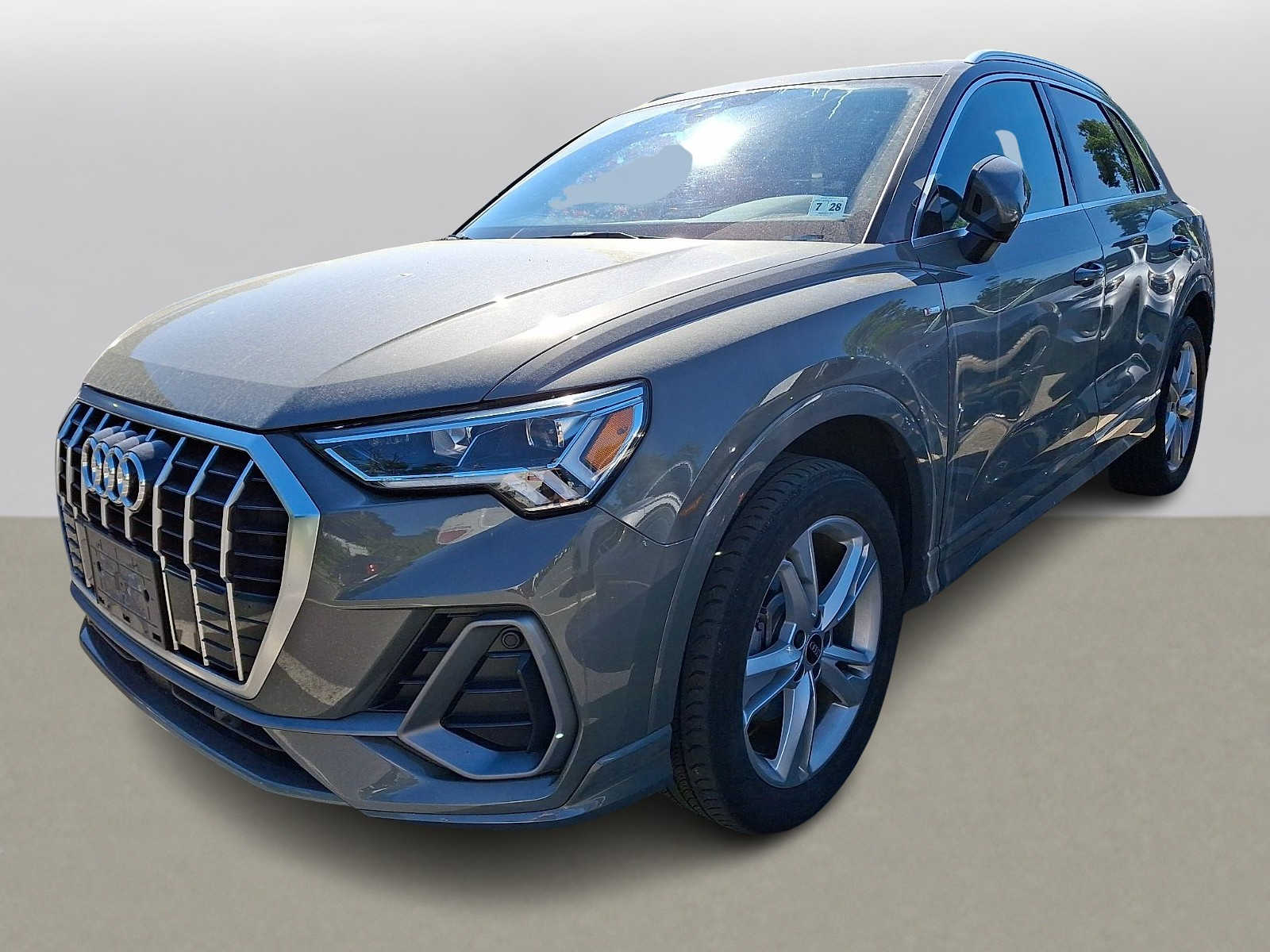 Thumbnail: 2023 Audi Q3 - 1
