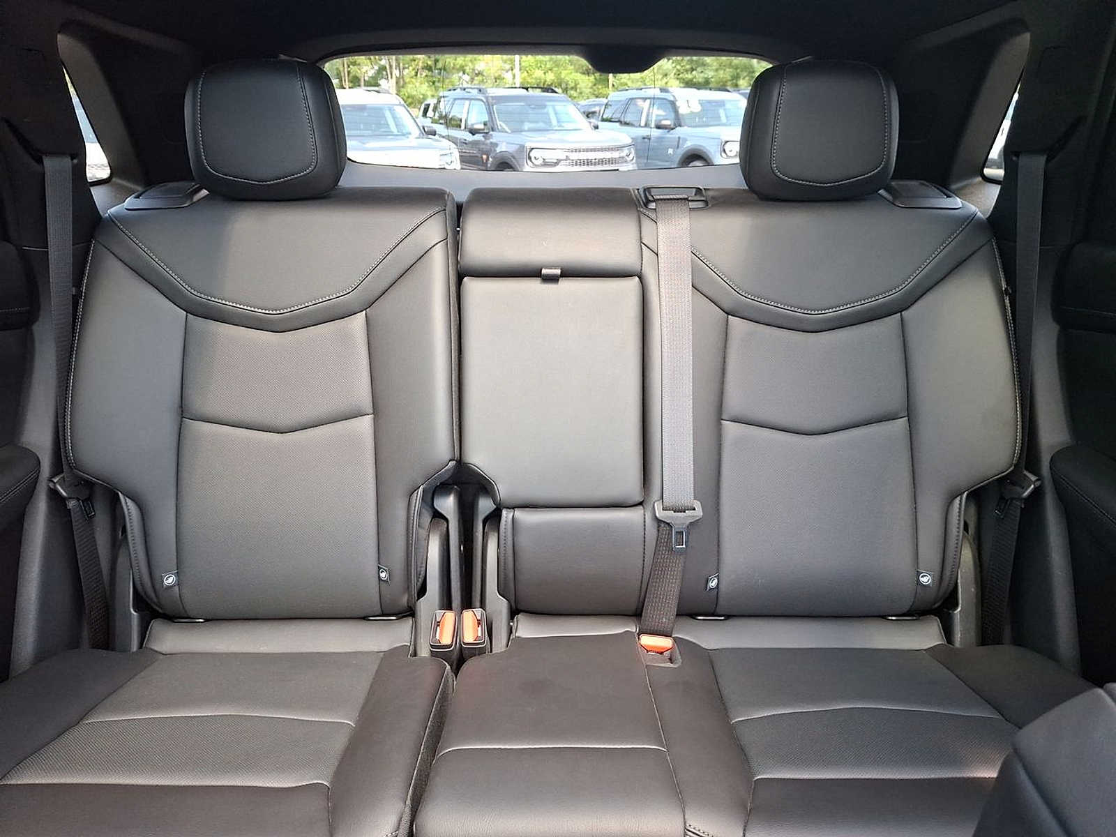 Thumbnail: 2023 Cadillac XT5 - 13