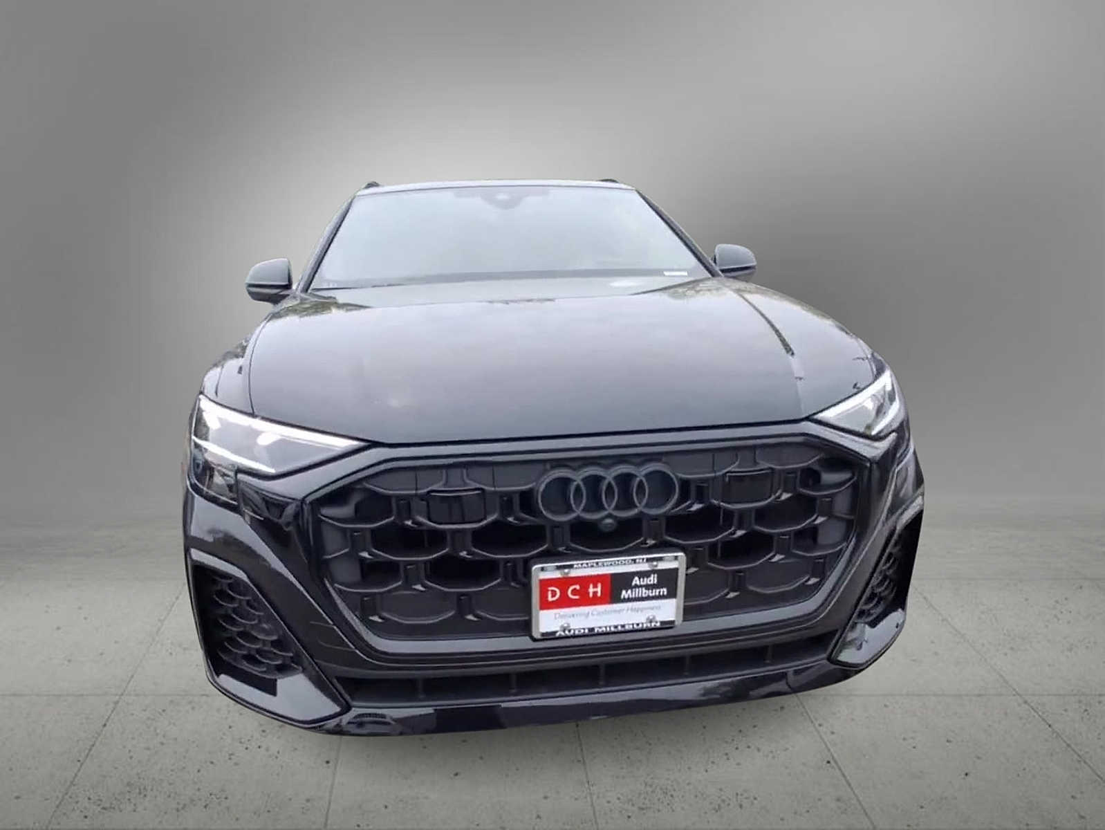Thumbnail: 2026 Audi Q8 - 3