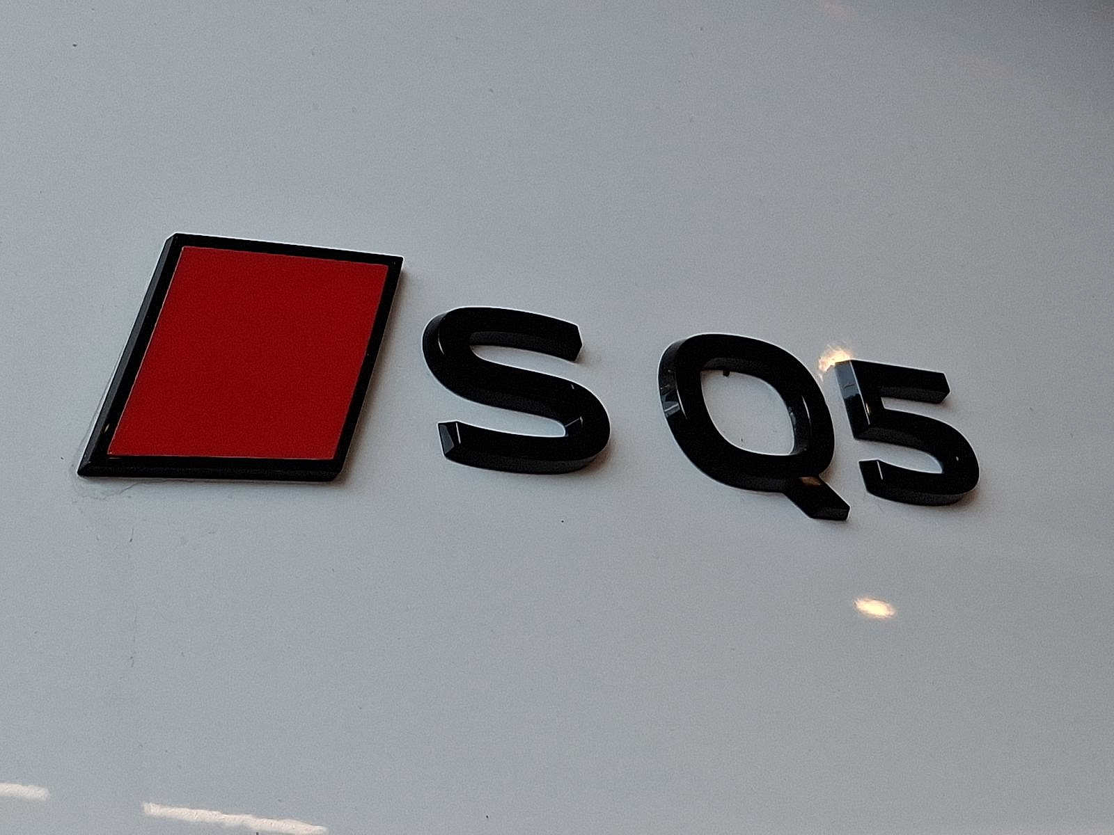 Thumbnail: 2026 Audi SQ5 - 25