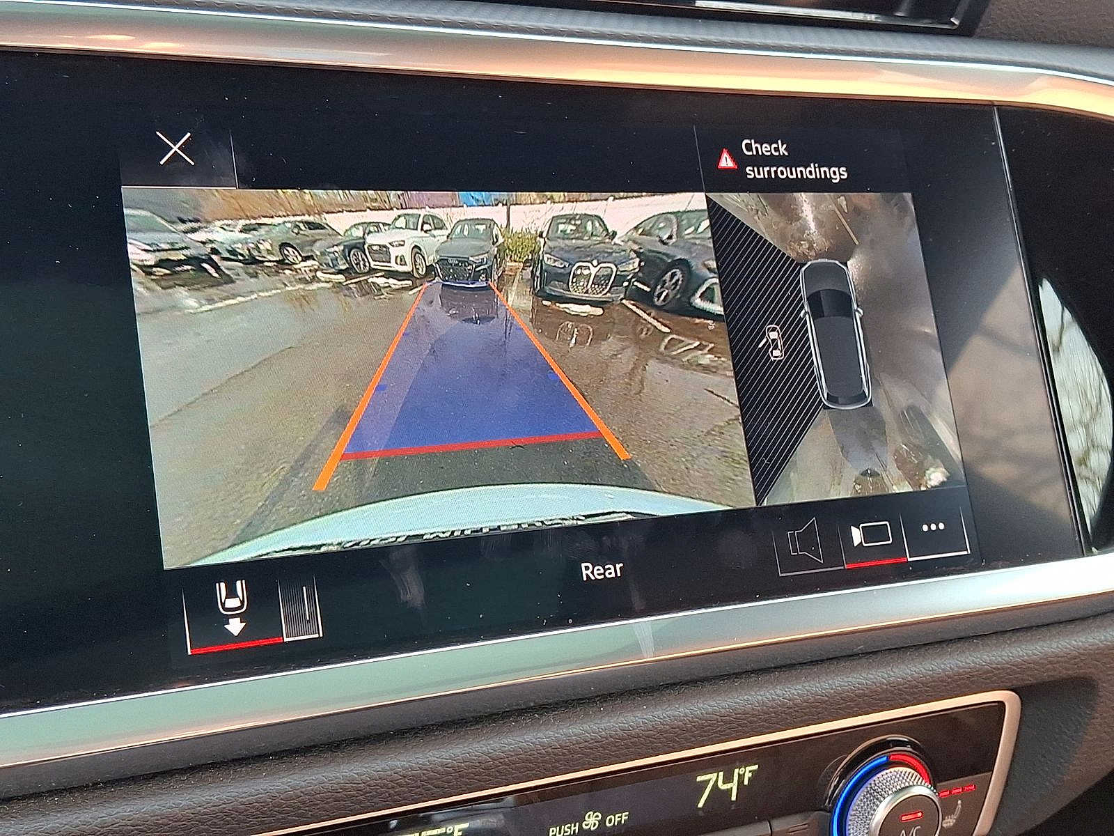 Thumbnail: 2022 Audi Q3 - 15