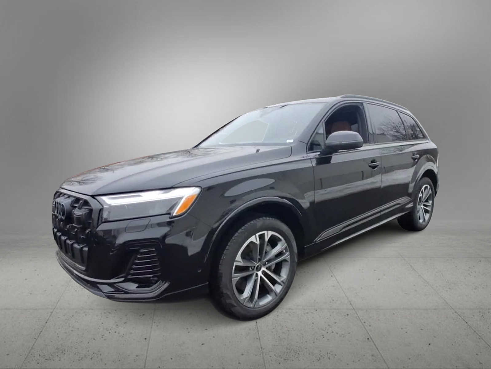 Thumbnail: 2026 Audi Q7 - 4