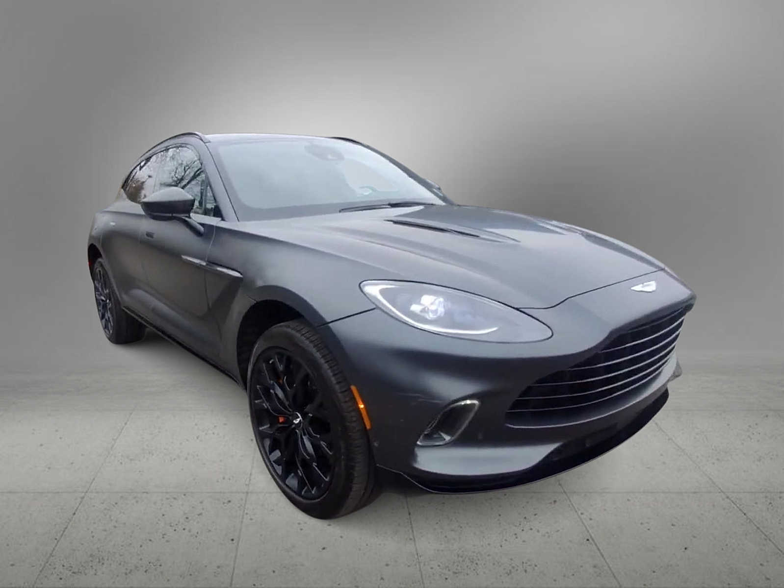 Thumbnail: 2021 Aston Martin DBX - 2
