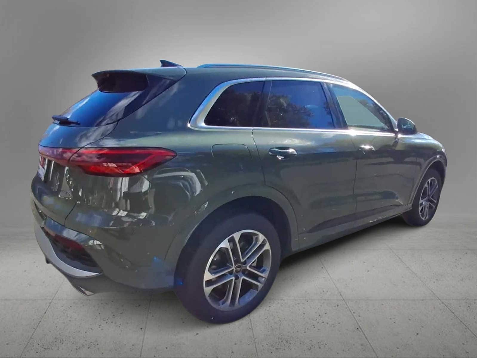 Thumbnail: 2025 Audi Q5 - 8