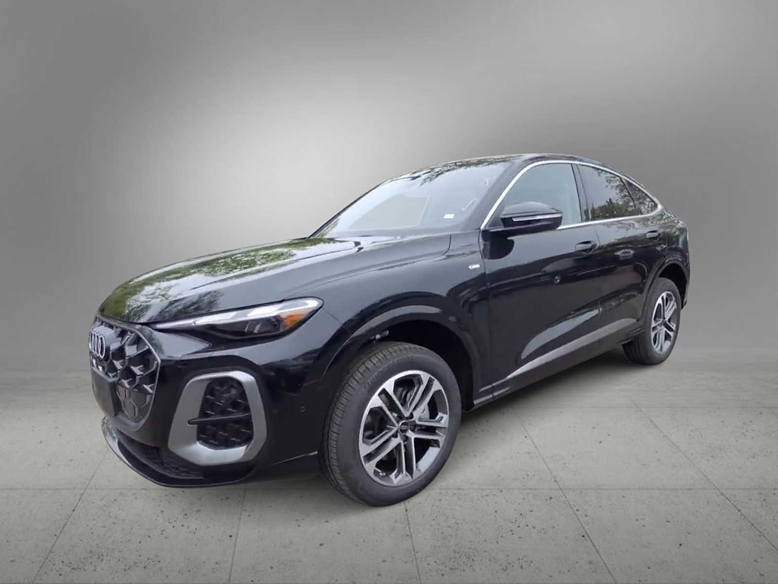 Thumbnail: 2026 Audi Q5 - 4