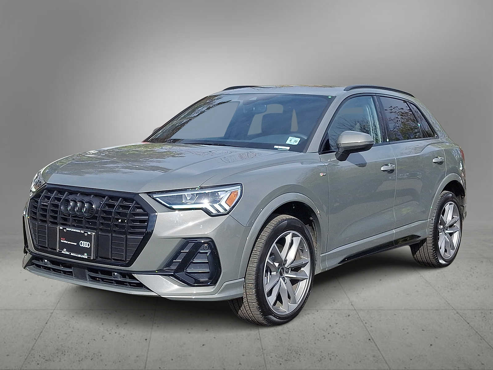 Thumbnail: 2025 Audi Q3 - 1