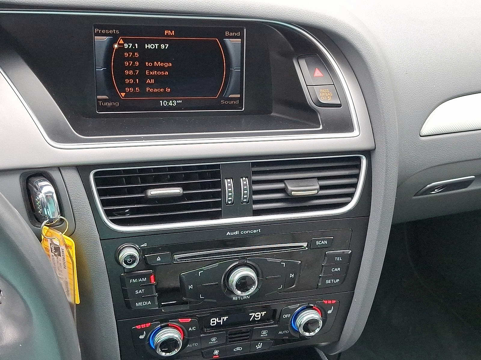 Thumbnail: 2015 Audi A4 - 14