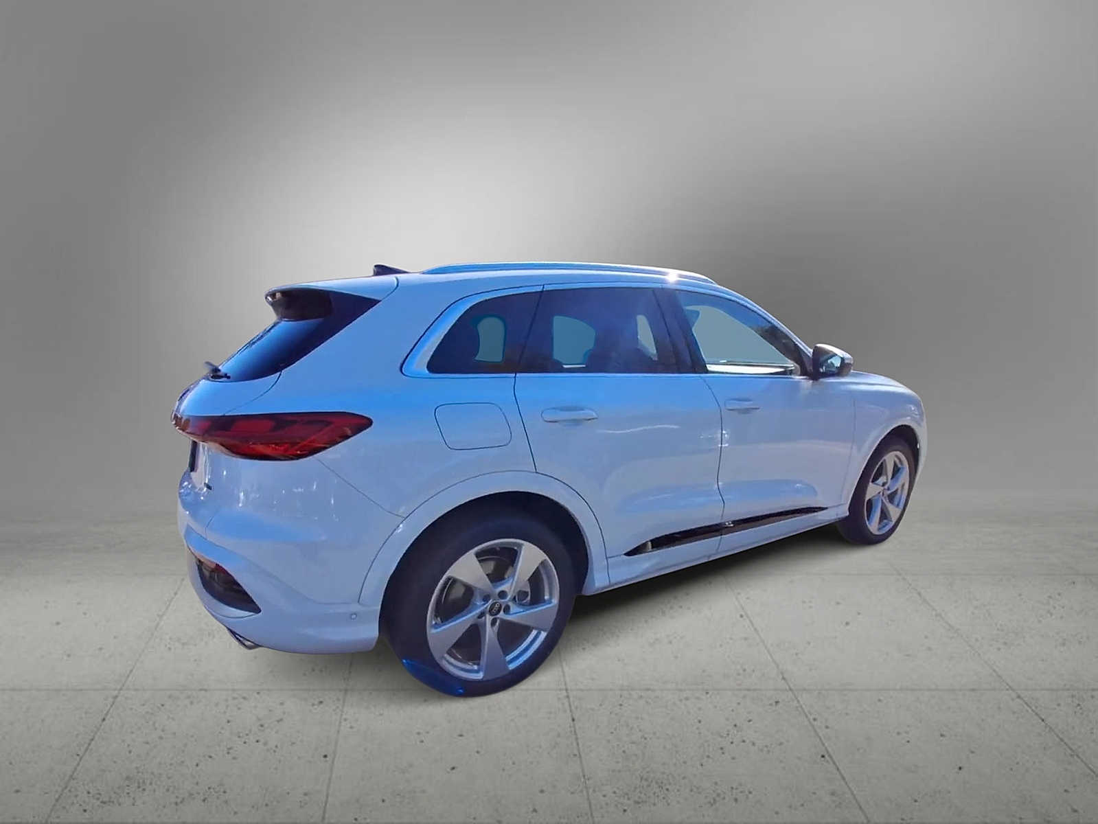 Thumbnail: 2025 Audi Q5 - 8