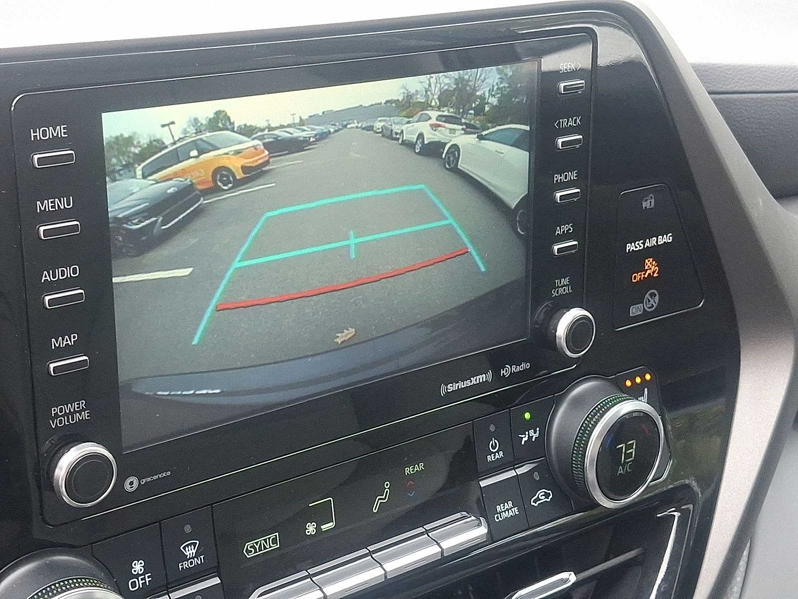 Thumbnail: 2022 Toyota Highlander - 14